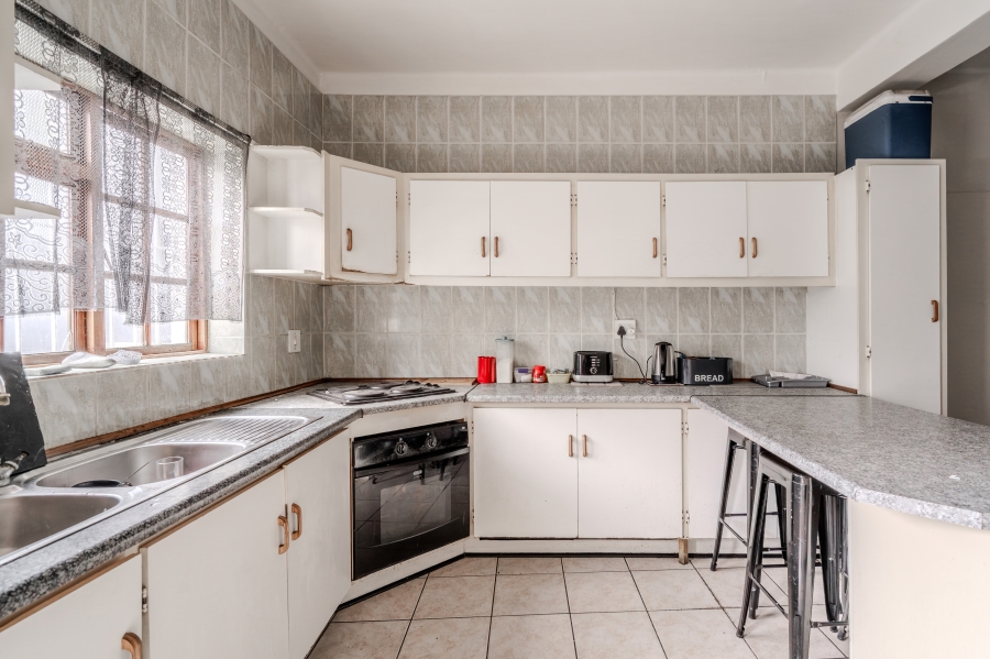 7 Bedroom Property for Sale in Bo Kaap Western Cape